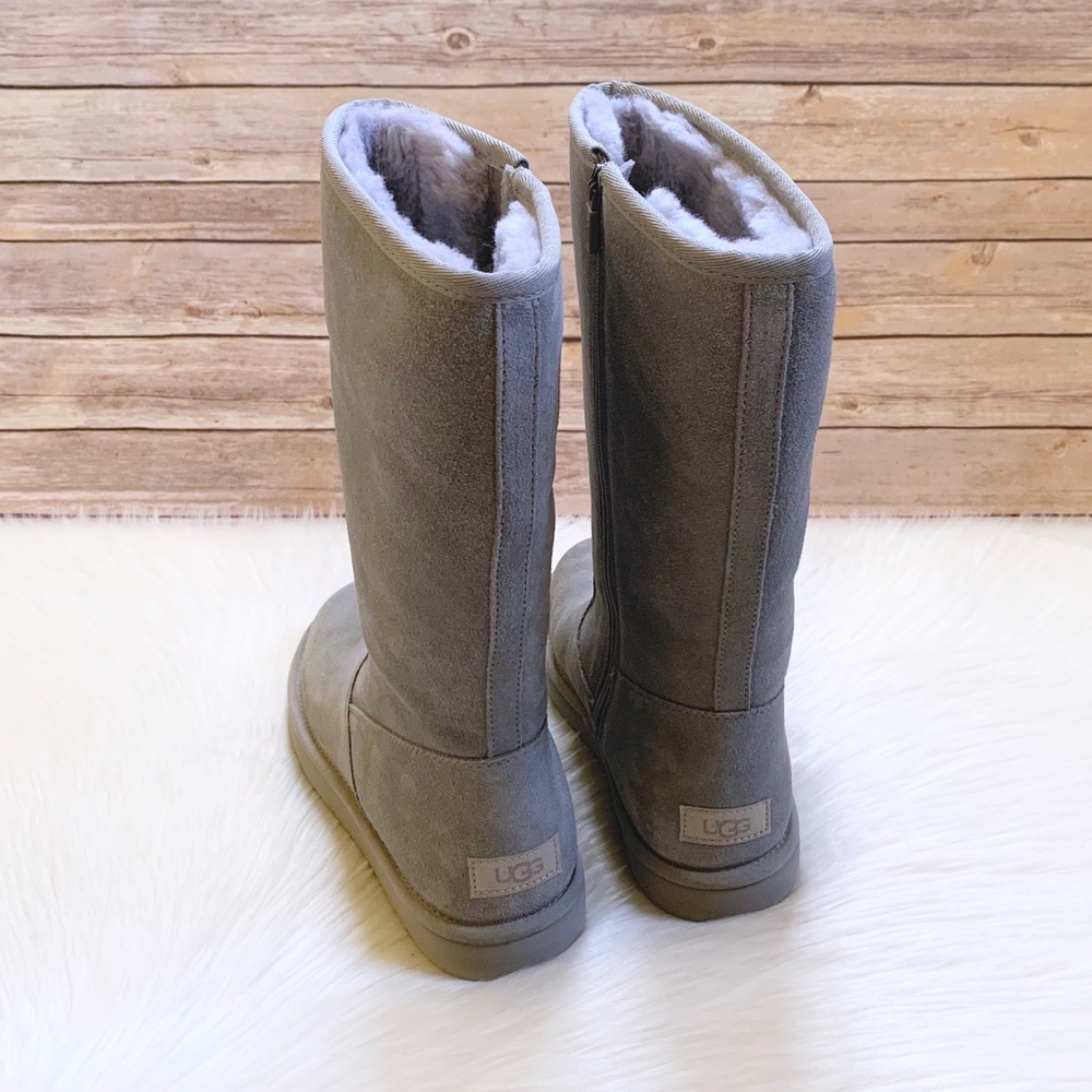 UGG Alber Seal Grey Suede Boots - Picture 4 of 7